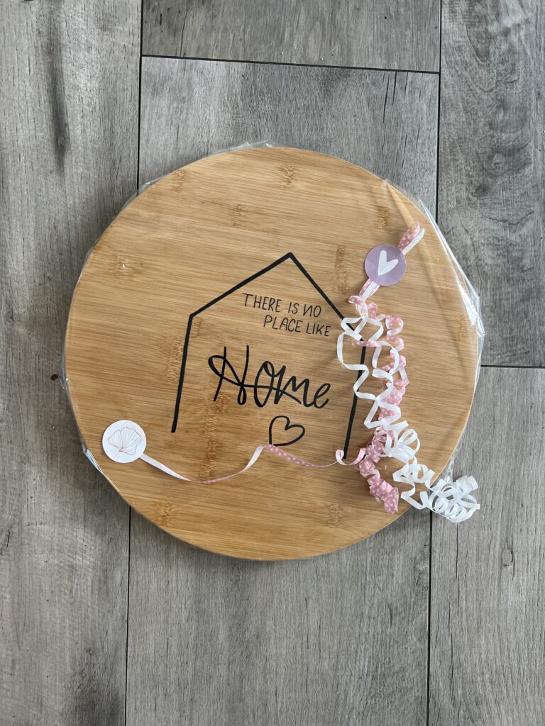 Borrelplank | There is no place like home